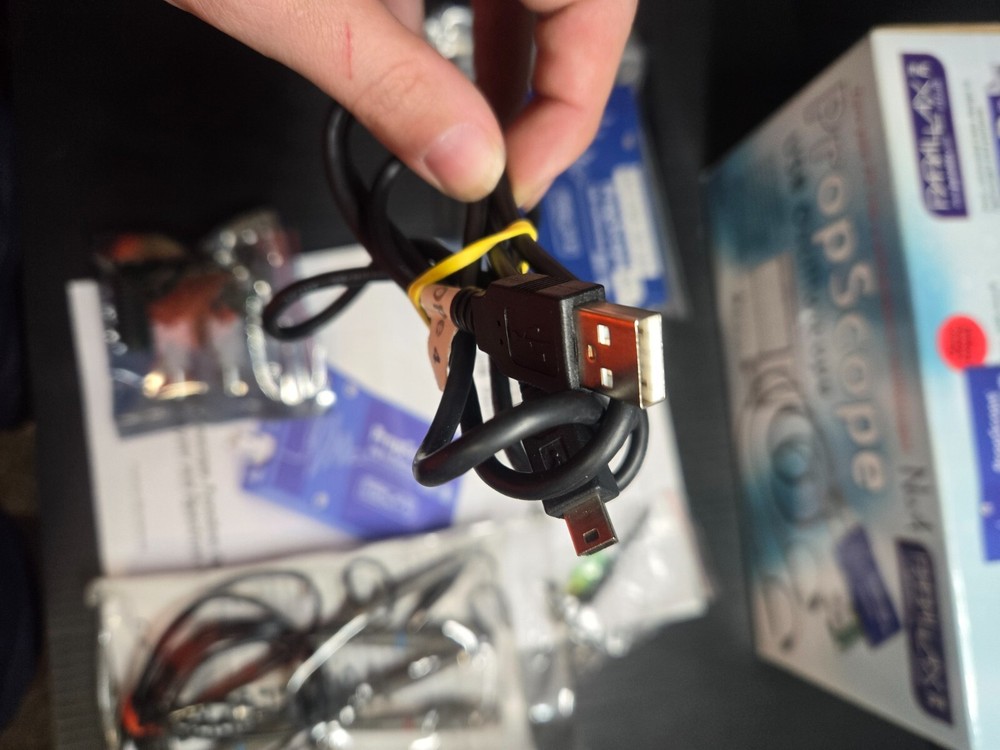 Parallax USB Oscilloscope #32220 **LOT C** (PC)