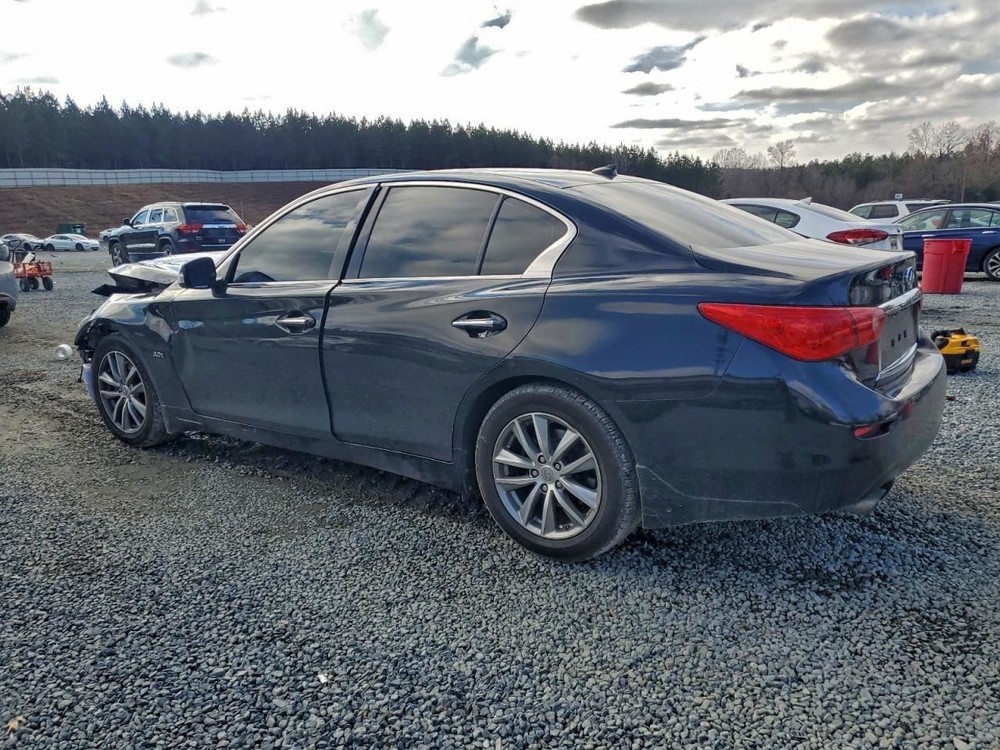 Q50 2017 Glove Box 5000020