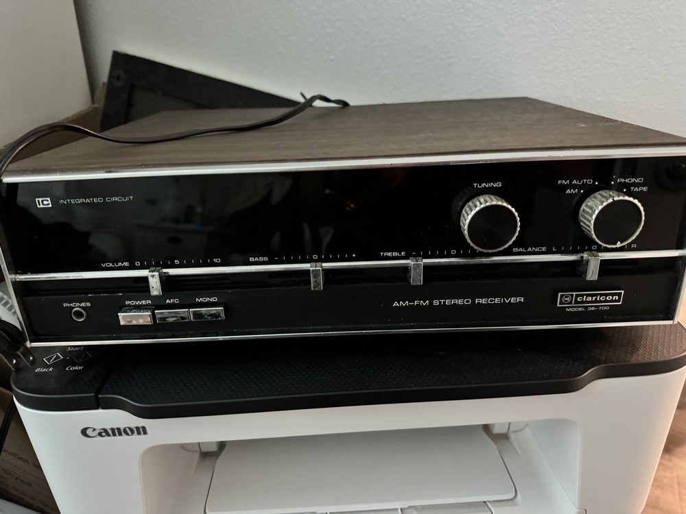 Claricon 36-700 Am-FM Stereo Receiver