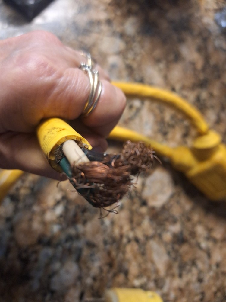 220 Extension Cord Splitter