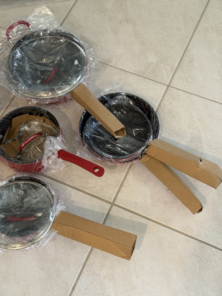 New, multi-piece cookware and bakeware set