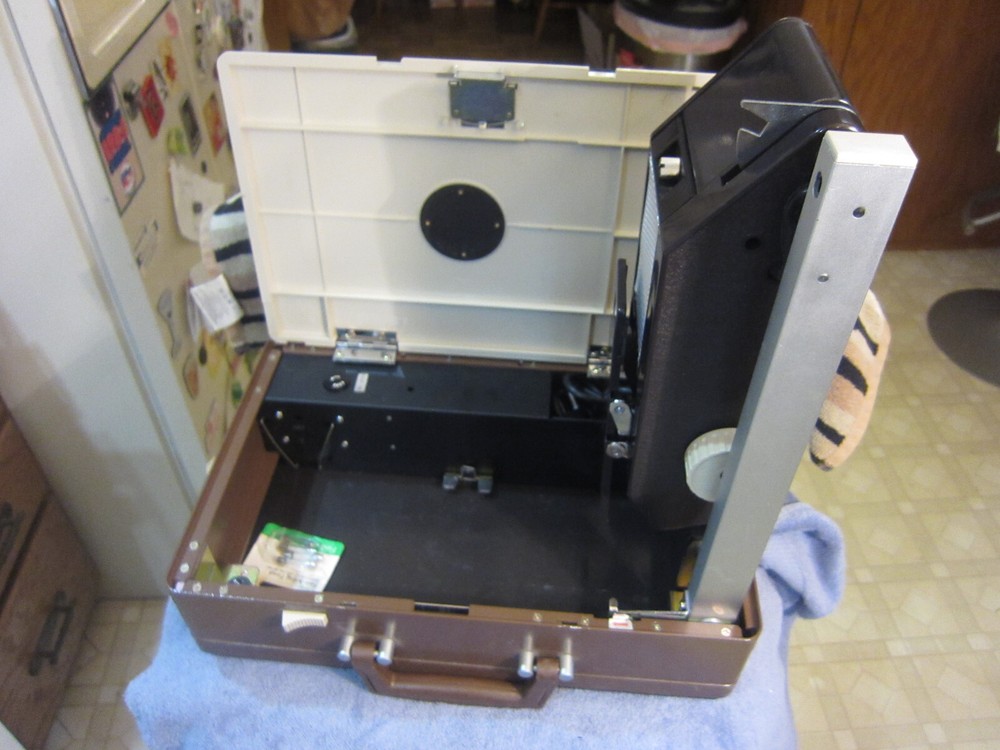 Apollo Horizon Portable Overhead Projector Needs TLC