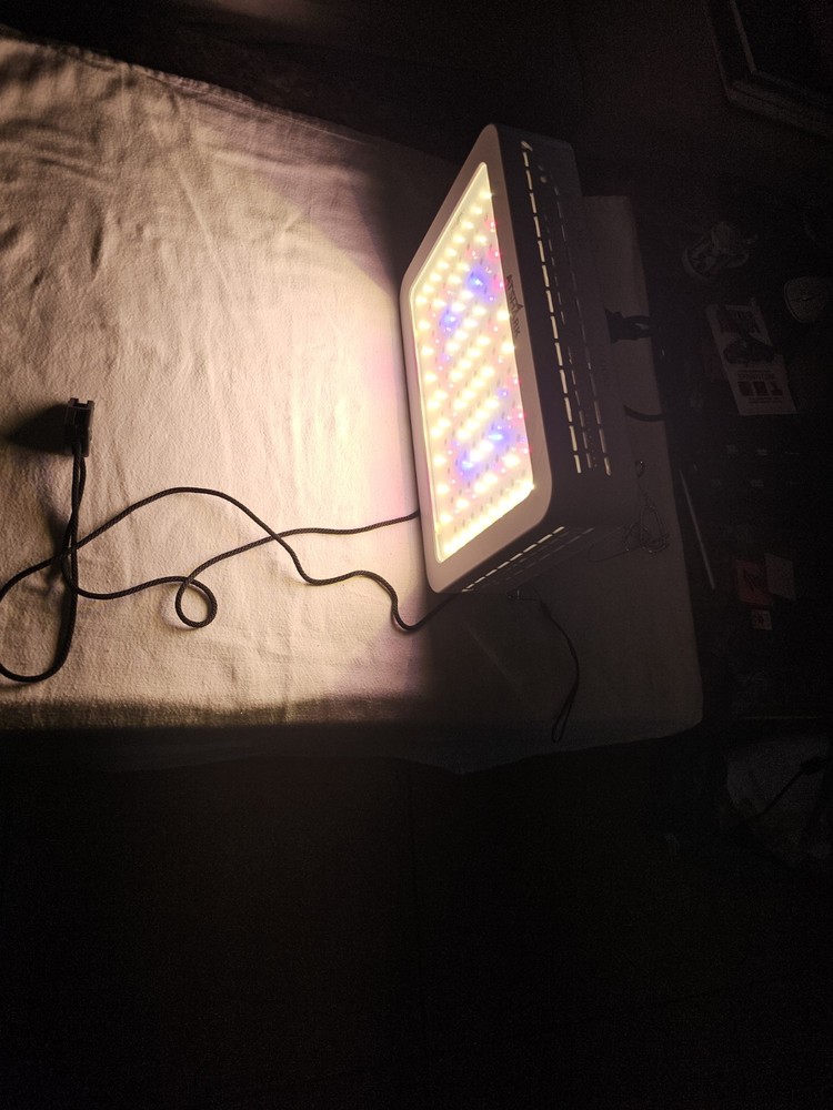 Atshark 100 Watt Led Grow Light Veg + Bloom Switch Panel
