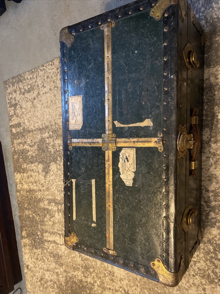 World War 2 Army Trunk ?