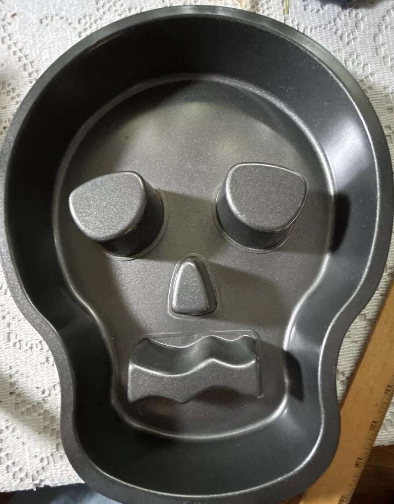 Halloween Baking Molds Vintage New Wilton