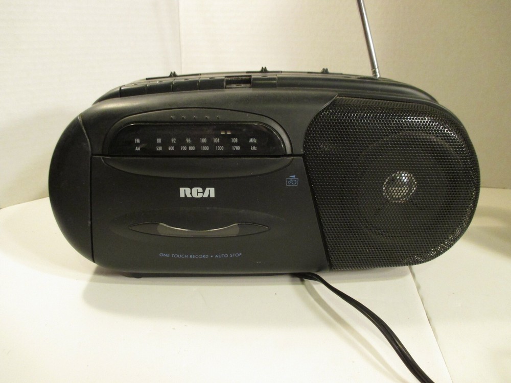 RCA Portable Radio Model RP-7700A Tested/Working  Small Cassette player