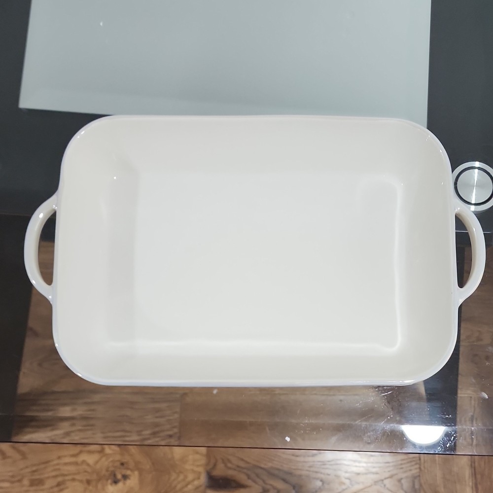 Paris Hilton Stoneware White Rectangular Baking Dish Oven Microwave Safe