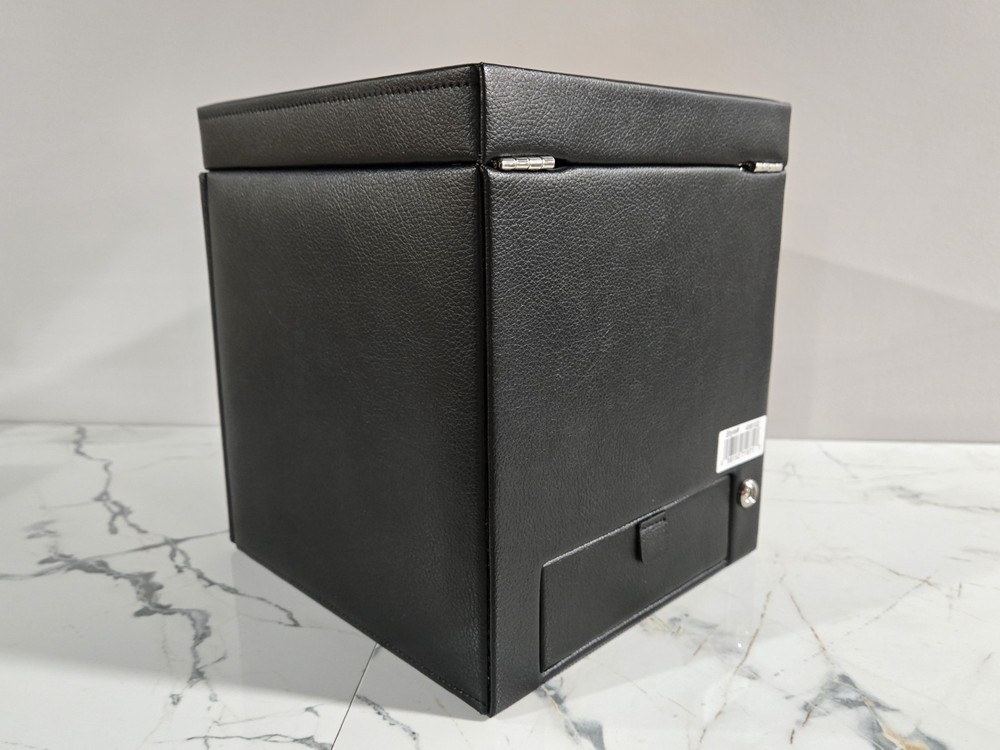 Wolf Module 2.7 Watch Winder Black Silver Leather LCD display 456102
