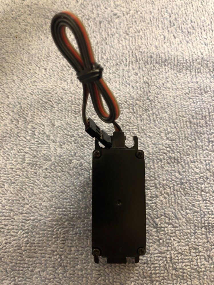 JR RT88 - Retract Servo