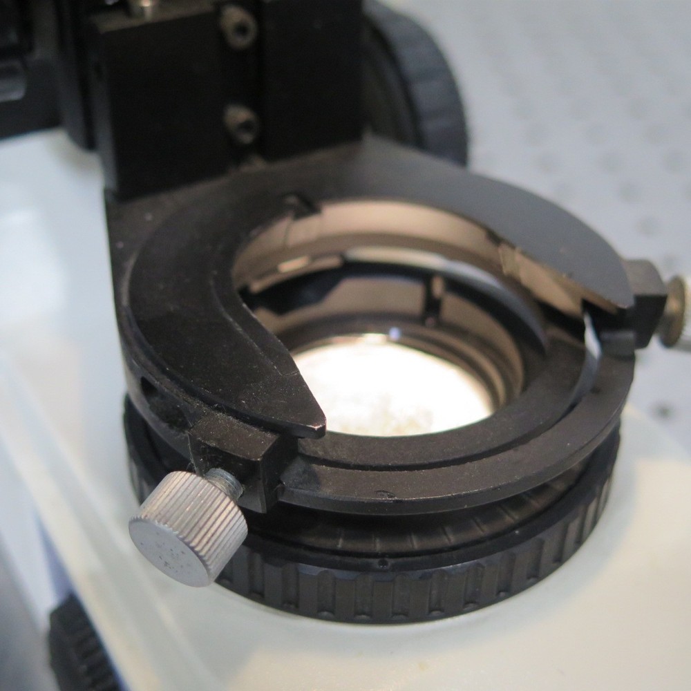 R198114 Nikon Eclipse E400 Microscope Body / Base