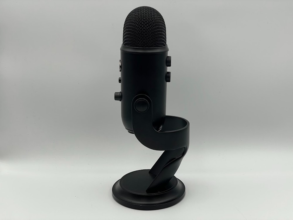 Logitech for Creators Blue Microphones Yeti USB Microphone (Blackout)