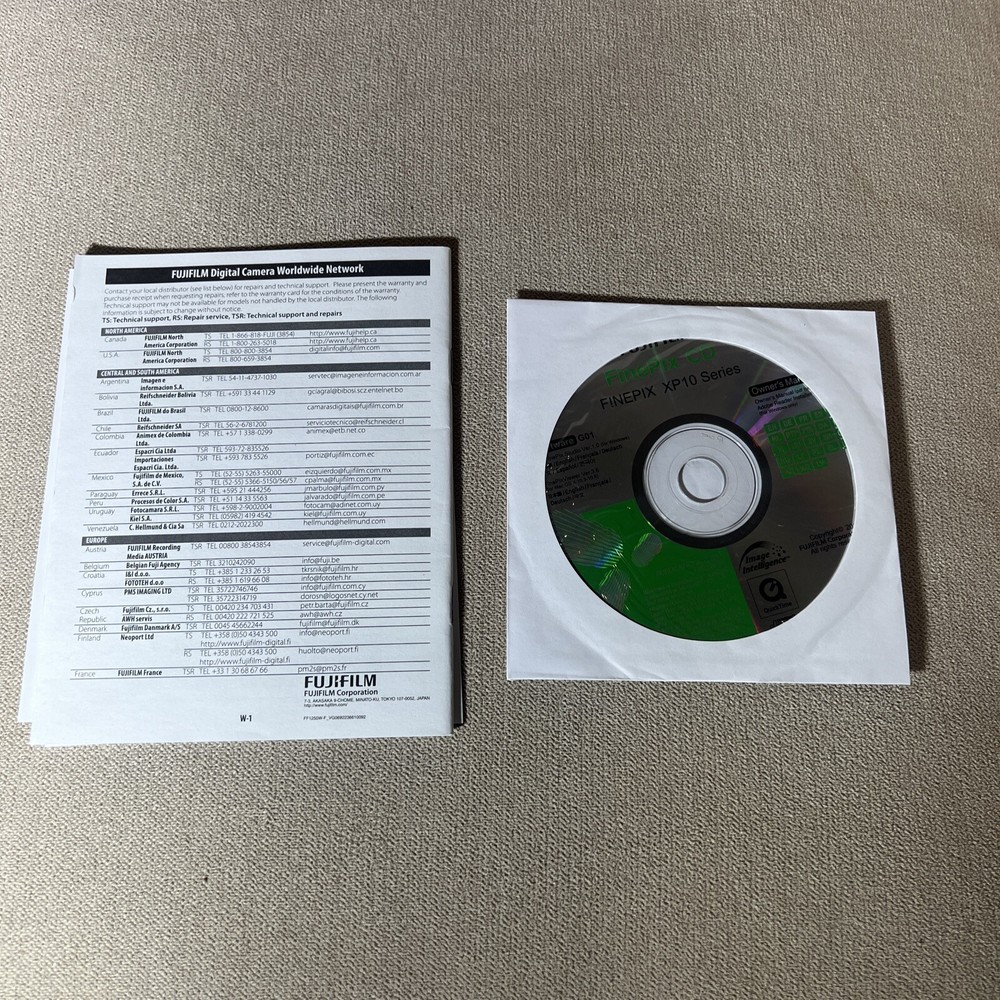 FujiFilm Digital Camera FinePix XP10 Series USER GUIDE & CD - Only