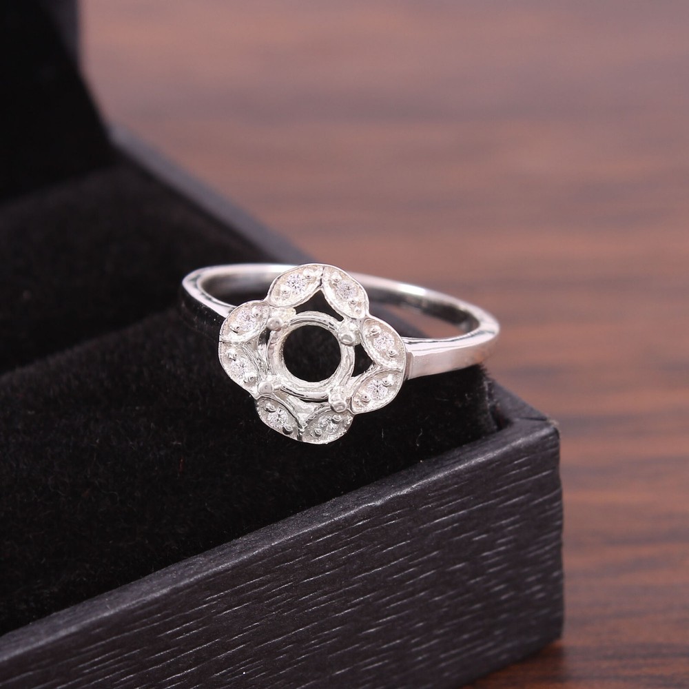 Engagement Ring Semi Mount Ring Stone Setting Size 5X5 MM Round Setting Ring