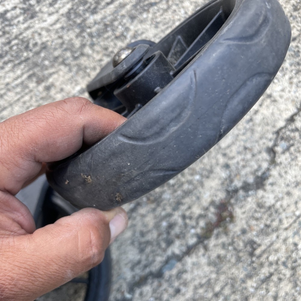 BRITAX B-CLEVER STROLLER FRONT WHEELS REPLACEMENT WHEEL B CLEVER