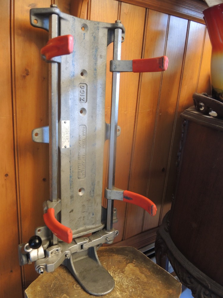 SCBA quic hold mechanical bracket