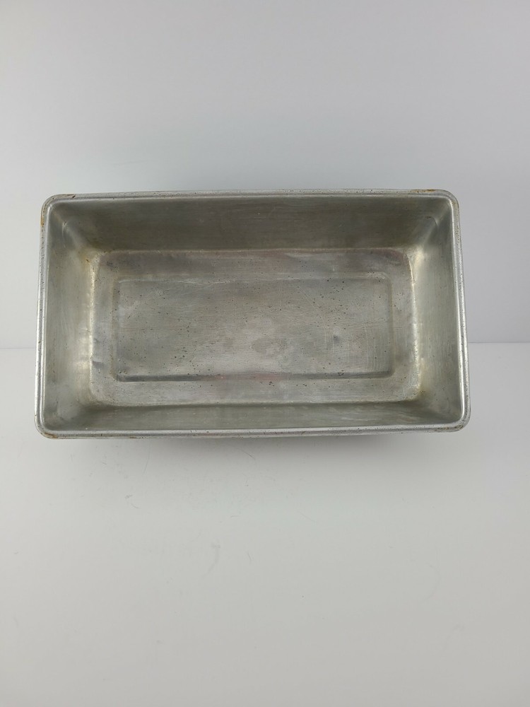 Wear-ever Tacuco #101 Breadloaf Betsy Pan