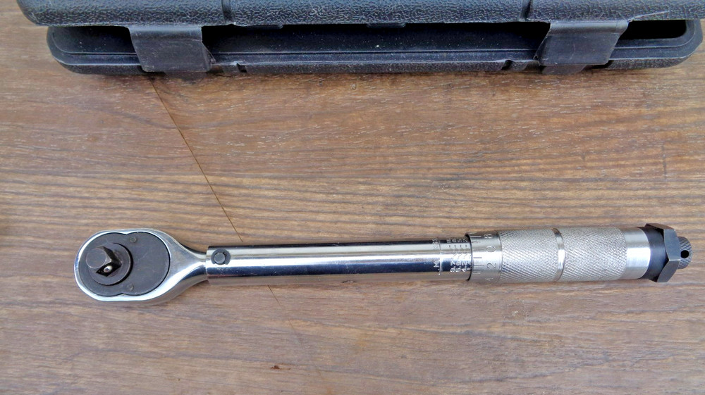 STARK 3/8" Torque Wrench 120-960 Inch Pound