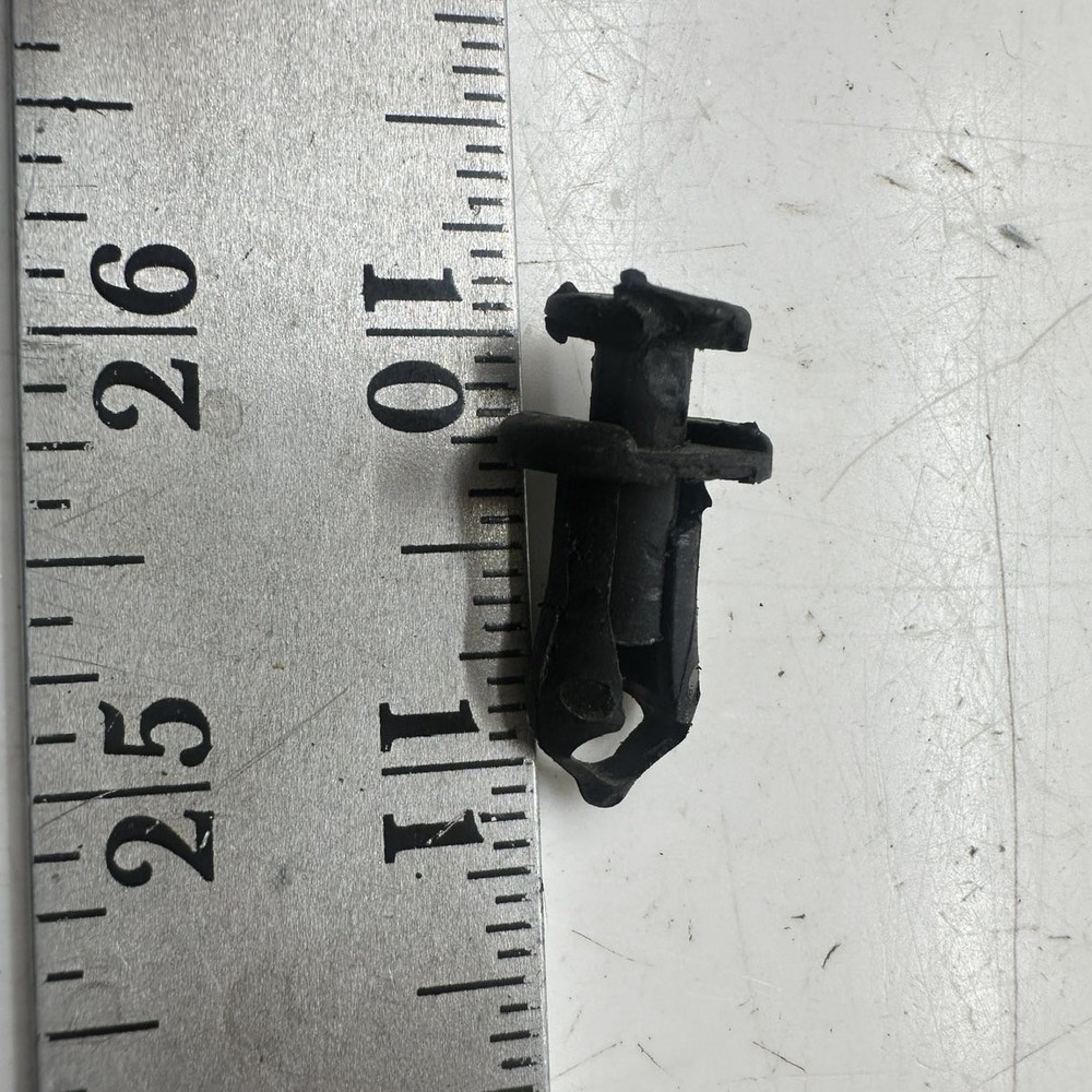 Rivet Tuflok - 2011 POLARIS RUSH PRO-R