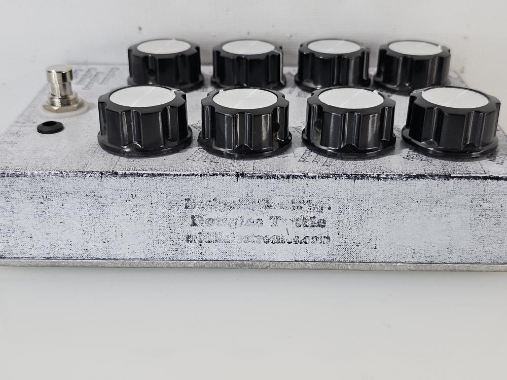Mid-Fi Electronics Eye Clari (Pirate) Delay Pedal (AM1096606)