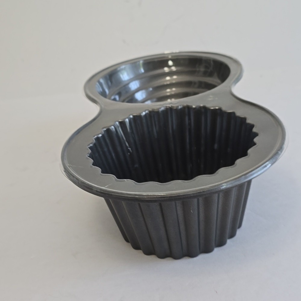 Wilton Giant Dimensions Large Cupcake Pan