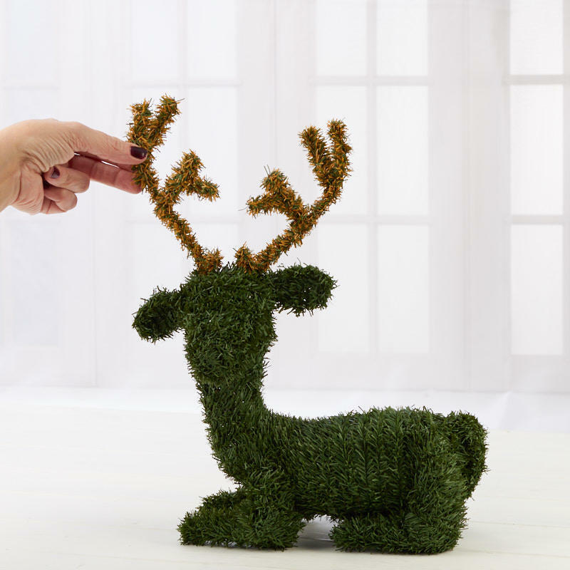 Sitting Pine Reindeer