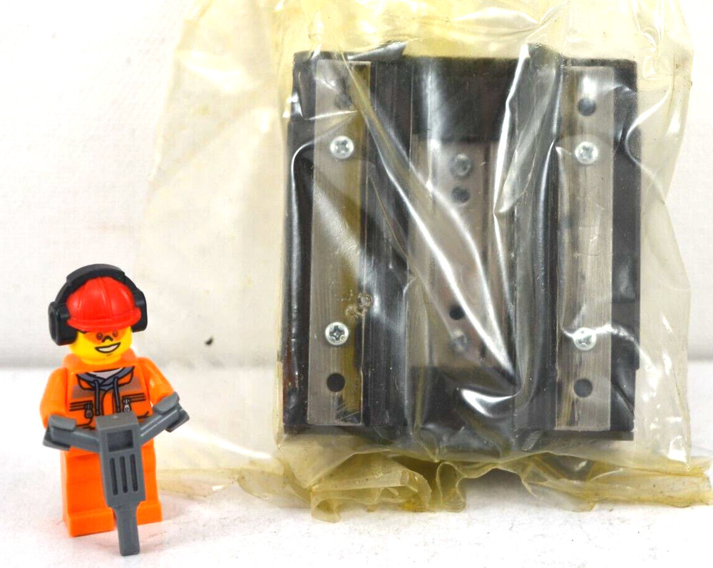 SR-30V1SS(GK) THK LM SYSTEM *NOS* BLOCK