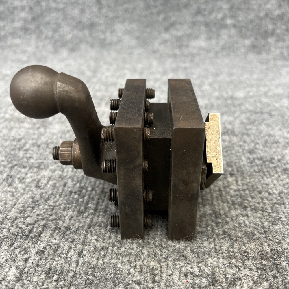 CWC Corr 4 WAY WEDGE TYPE TOOL POST Used