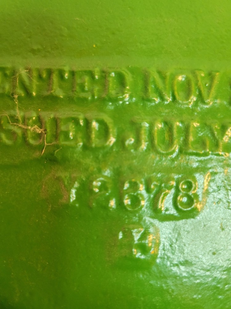 John Deere & Mansur Co. Corn Planter Lid Y2678 Cast Iron