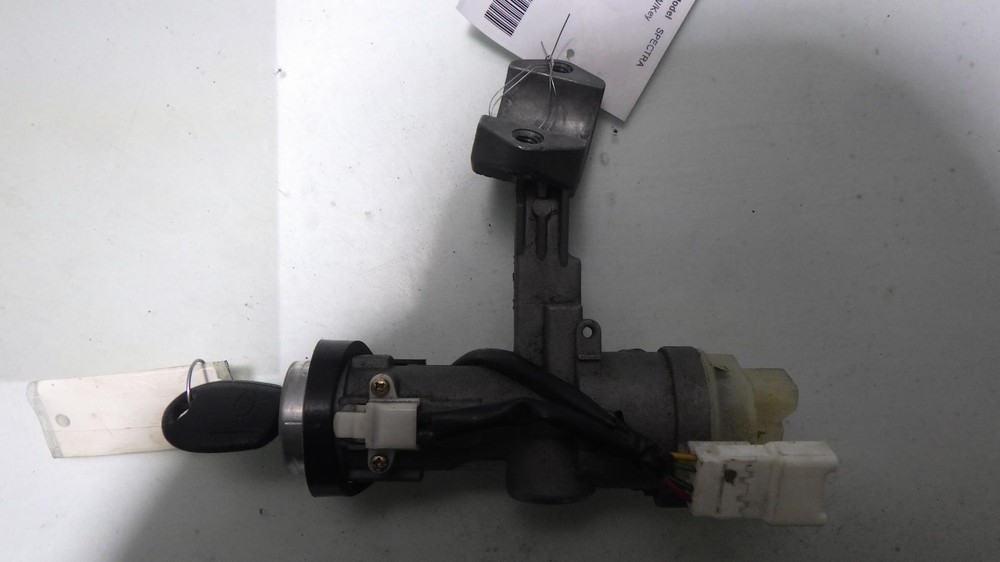 06 KIA SPECTRA Ignition W/Key