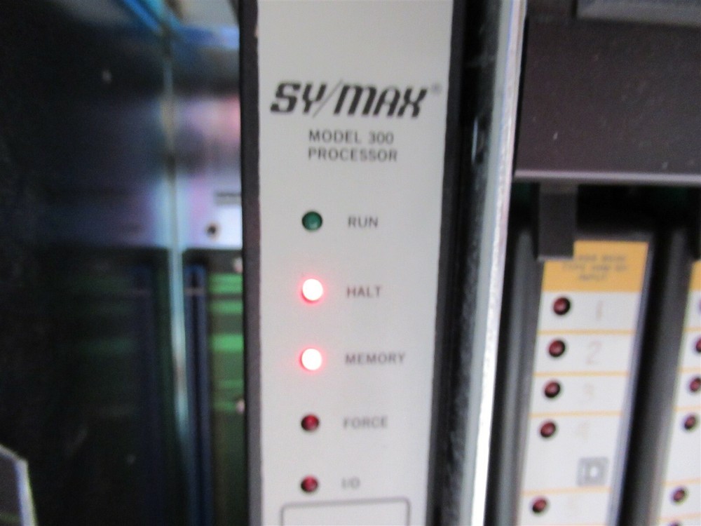 Square D Sy/Max Class 8030 Type PS-11 Programmable Controller HRK-100 Rack Unit