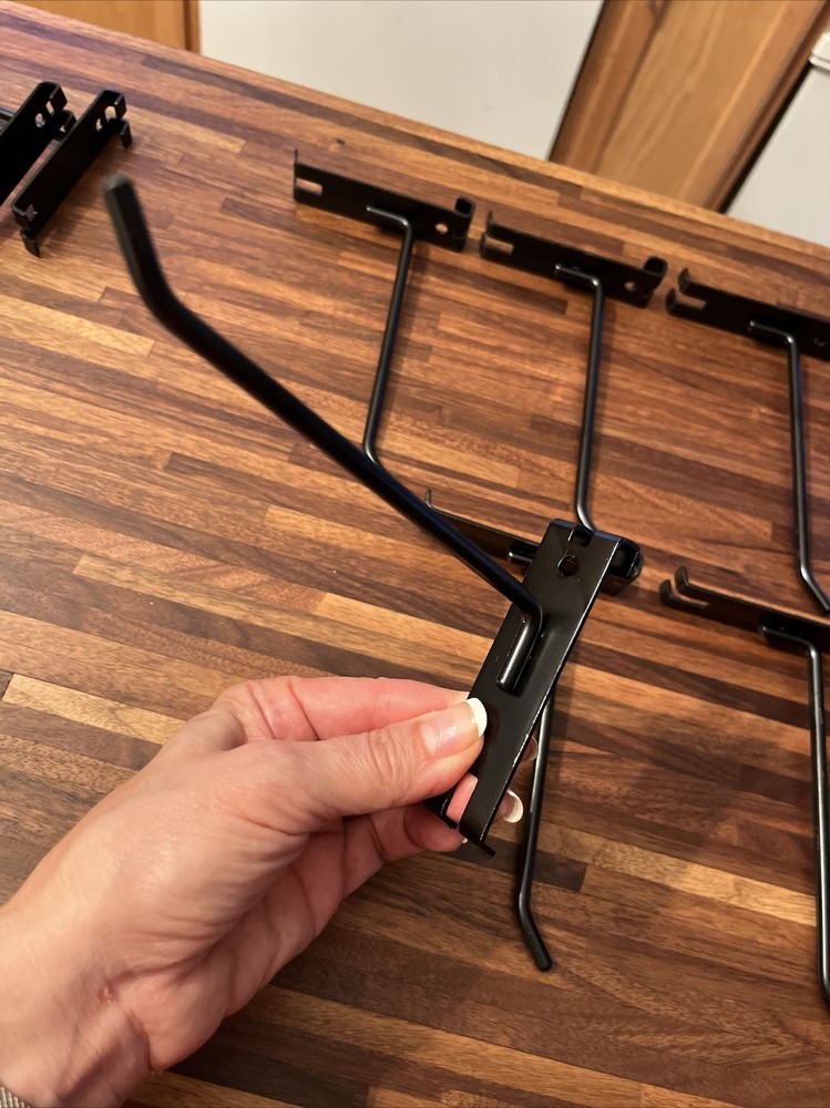 10 Gridwall 6” Hooks Black Hooks For Gridwall or Mini Grid Cube Displays EUC