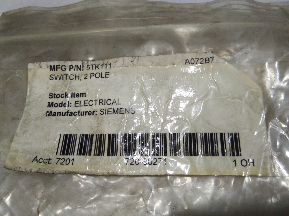 SIEMENS 5TK1 111 - 2 POLE SELECTOR SWITCH