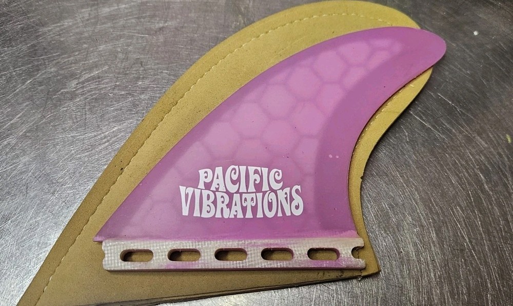 pacific vibrations fin Pink