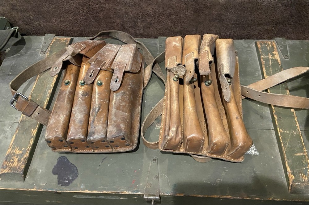 German ? WWII pouches For SMG