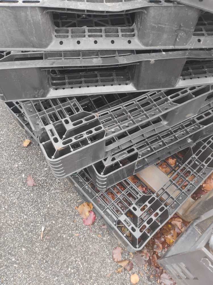 Plastic 40x48 Pallet, Black