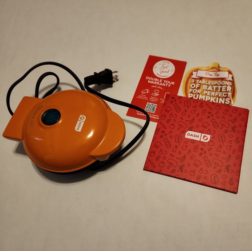 Dash DMWP001OR Mini Waffle Maker - Orange