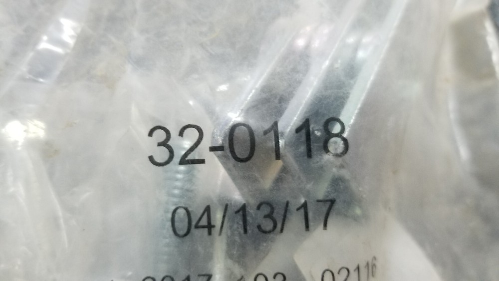 (4 PACK) 32-0118 Leaf Spring Shackle Retainer Hold Down Clamp