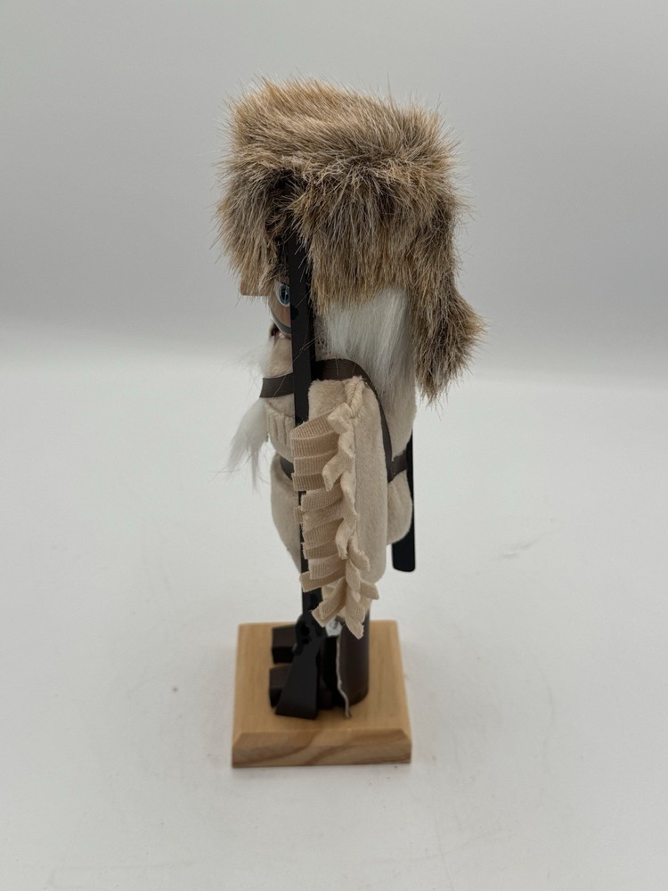 Davy Crockett 10 Inch Nutcracker