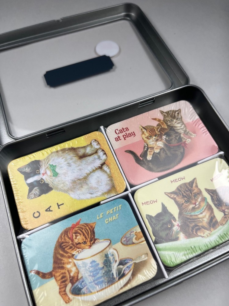 Cavallini & Co. Cats Magnet Set