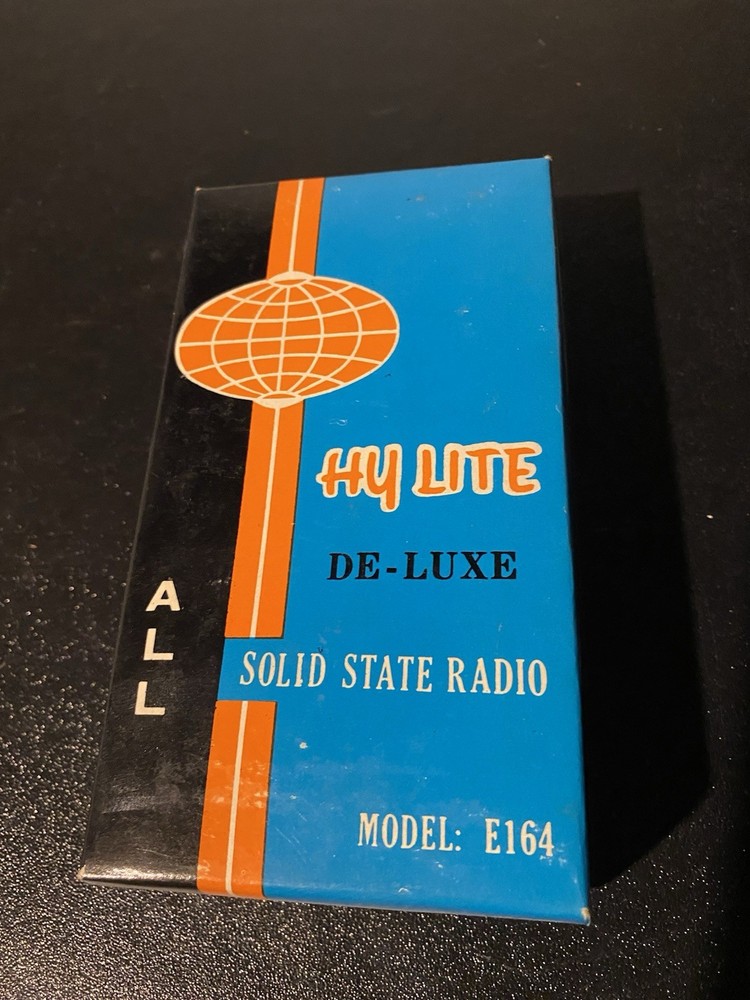 Unused New Hy Lite E164 De-Luxe Solid State Radio W/Box Earpiece & Case Untested