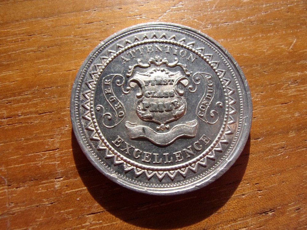 MEDAL FIRST CLASS PRIZE ATTENTION EXCELLENCE DOLLAR SIZE UNC COND.