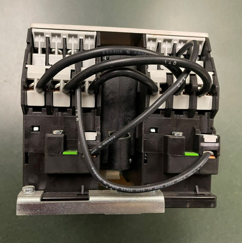 NEW SIEMENS 3TD43 REVERSING CONTACTOR