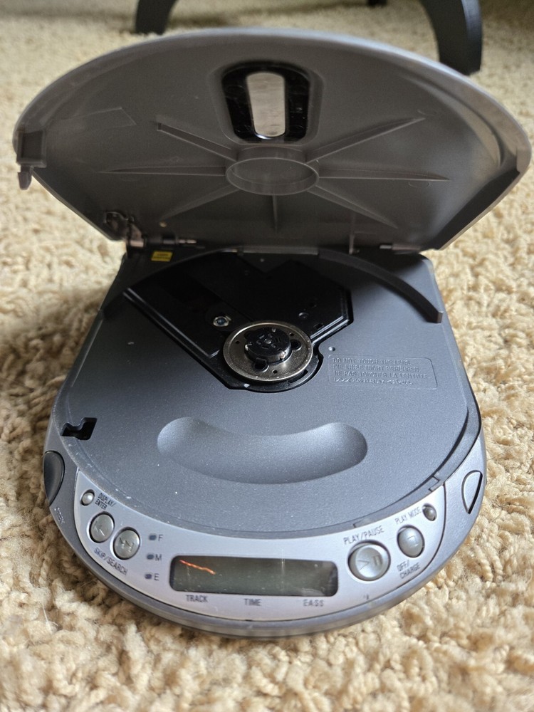 AIWA Compact Disc Player XP-750 Tested
