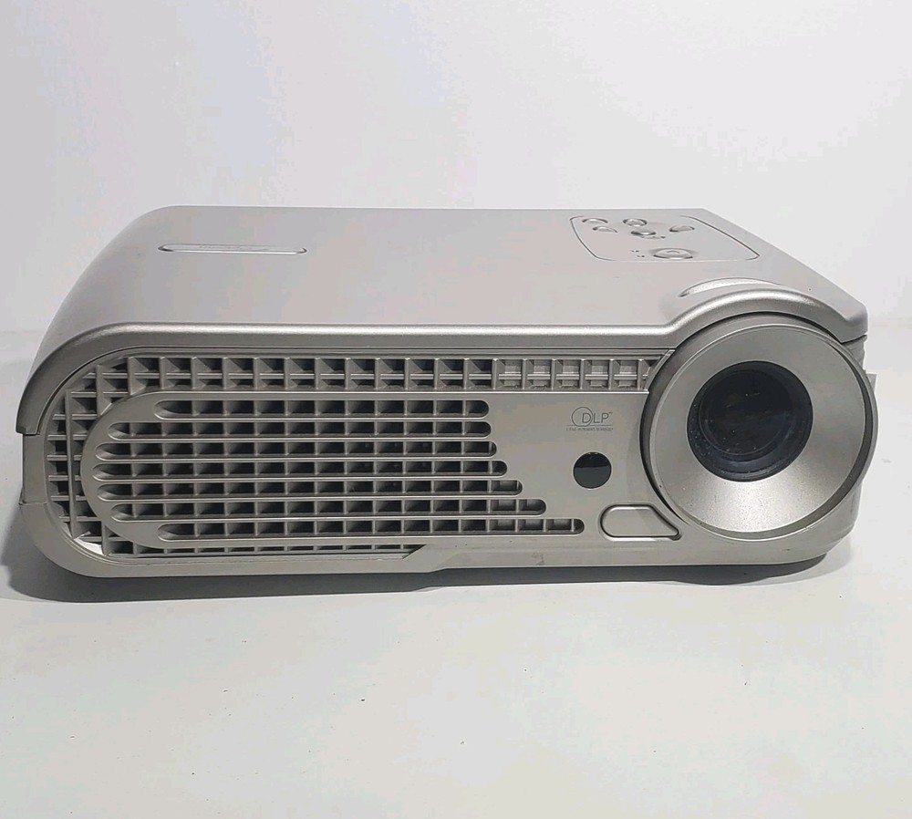 Optoma EP732B DMD Projection Display Desktop Projector Silver