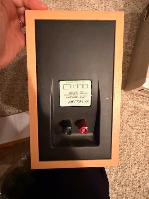 USED- DENON personal component system UD-M50 & MISSION SPEAKER SYSTEM MS- 50