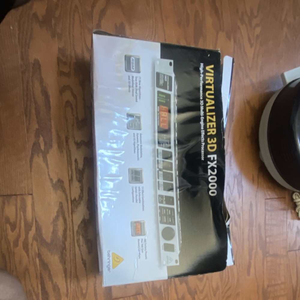 Behringer VIRTUALIZER 3D FX2000 Rack-Mount Multi-Effects Processor, 2 Channels