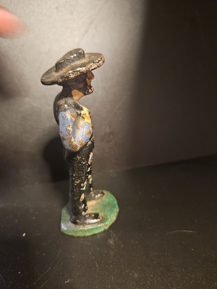 VINTAGE ~ Amish Boy - Cast Iron & Hand Painted