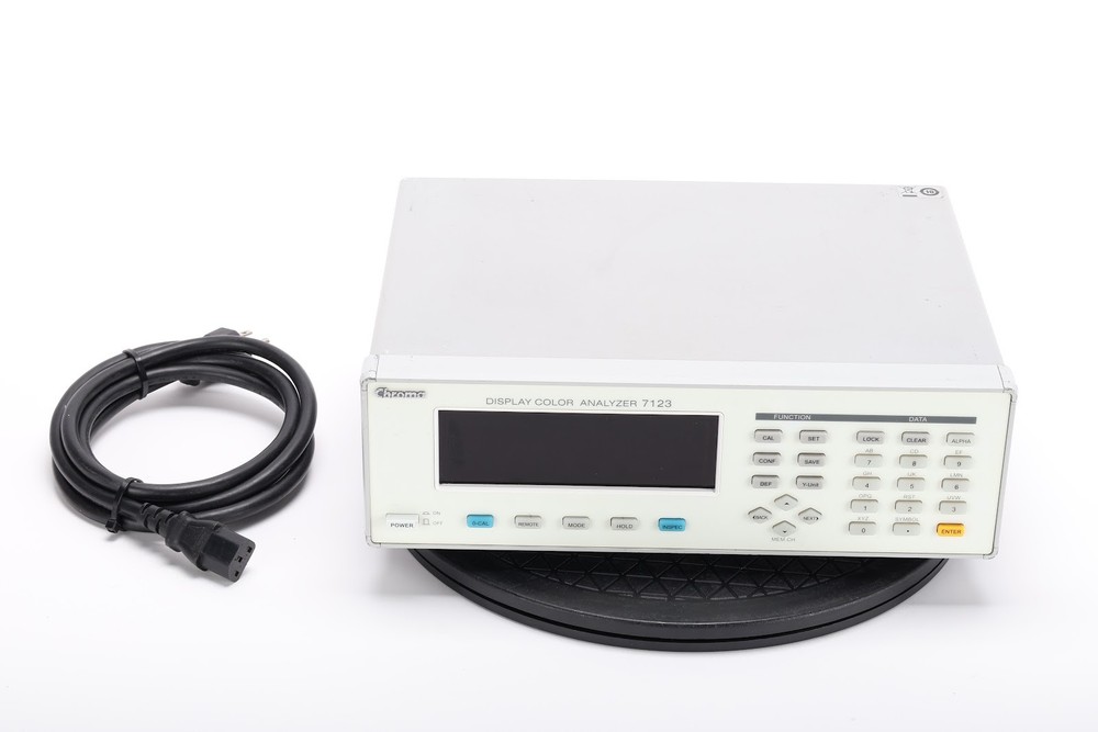 Chroma 7123 Display Color Analyzer With AC Power Cable