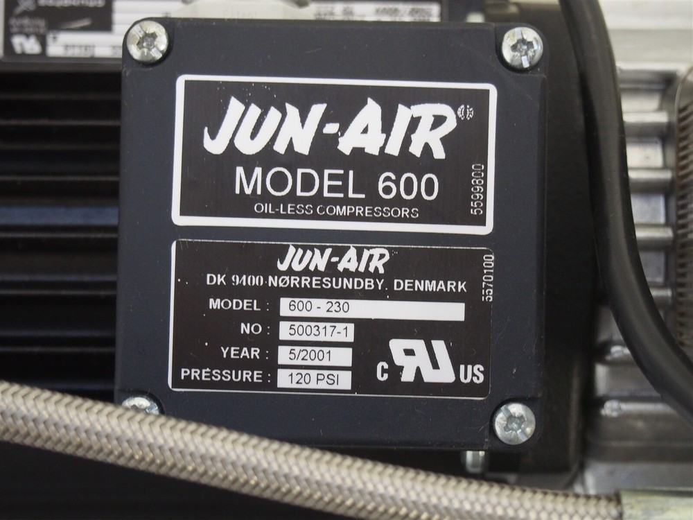 Jun-Air Compressor Vacuum Pump Model 600 120 PSI