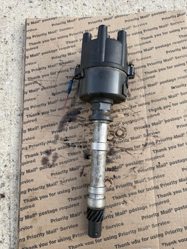 Prestolite V6 marine distributor